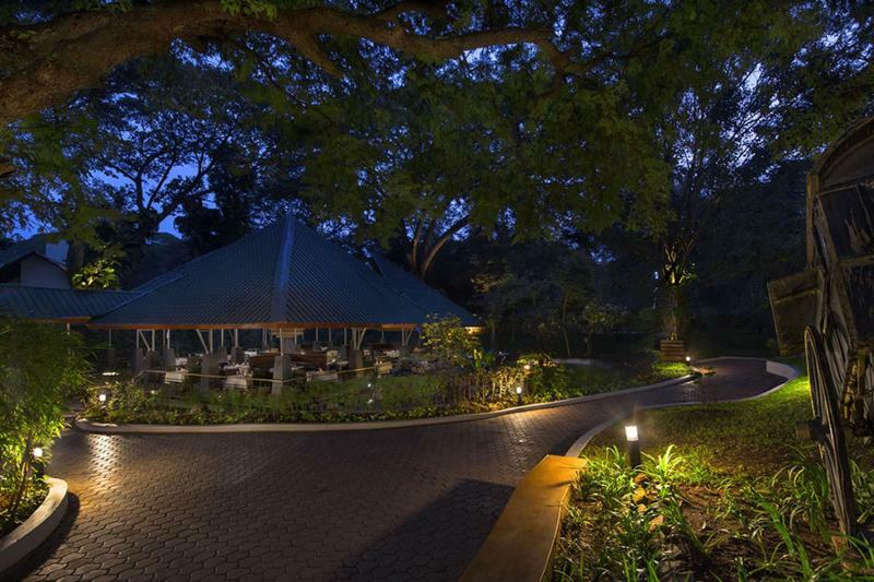 The Windflower Resort & Spa, Mysore Exterior foto